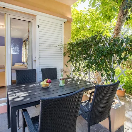 Amversashouse アパートホテル 3*